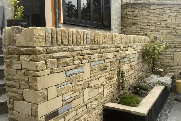 Square Face Wall Toppings
